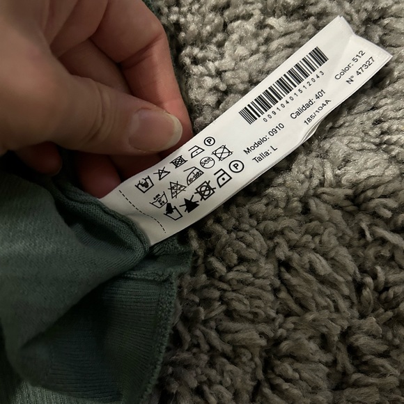 Massimo Dutti men’s sweater - Picture 3 of 3